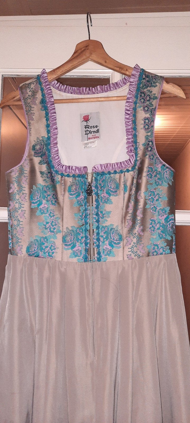 Rose-Dirndl uit Beieren - Maat 36, Kleding | Dames, Beige, Ophalen of Verzenden, Zo goed als nieuw, Maat 36 (S)