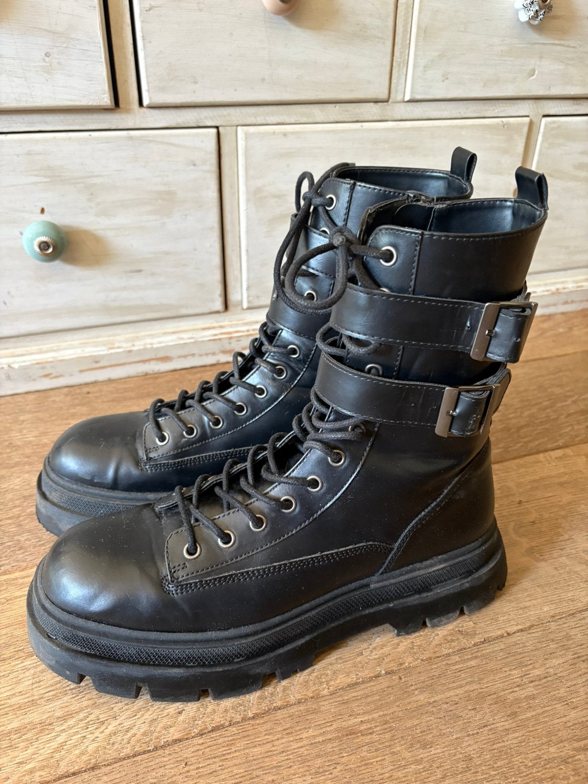 Bershka heavy step heren boots., Ophalen of Verzenden, Zo goed als nieuw, Schoenen