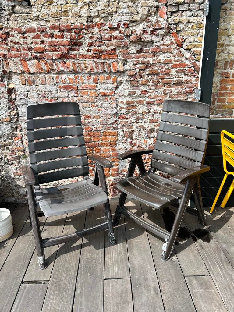 2x Gebruikte plastic tuinstoelen - Verstelbaar, Tuin en Terras, Tuinstoelen, Ophalen, Gebruikt, Plastic, Verstelbaar