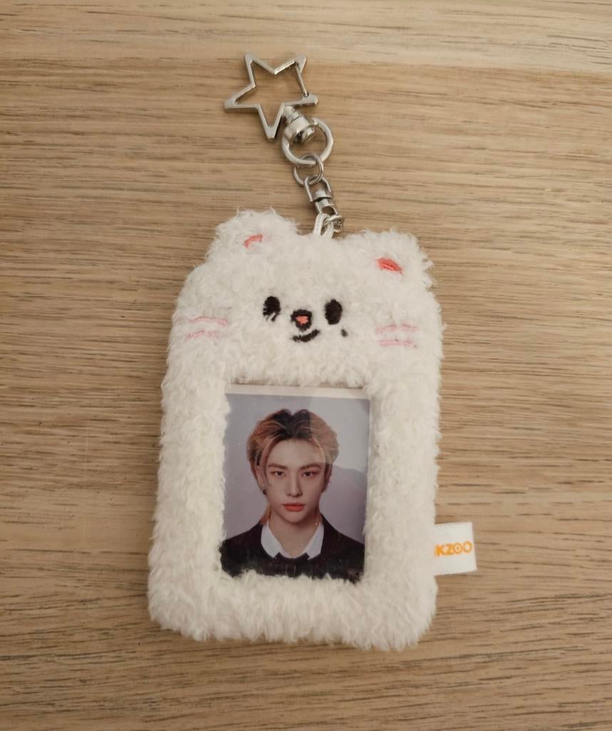 Kpop Stray Kids Skzoo Jiniret ID card holder origineel, Verzamelen, Muziek, Artiesten en Beroemdheden, Zo goed als nieuw, Foto of Kaart