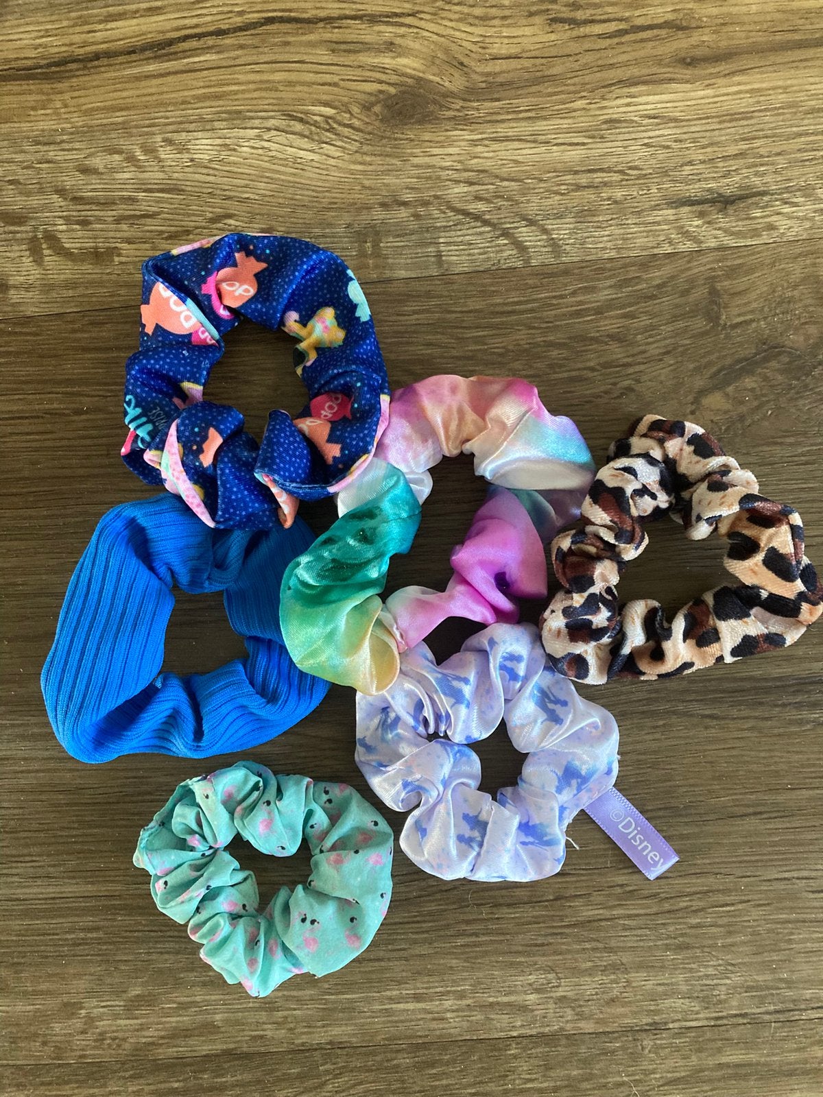 Set van 6 scrunchies & 3 elastieken zgan!, Kinderen en Baby's, Kindermode-accessoires, Ophalen of Verzenden, Zo goed als nieuw