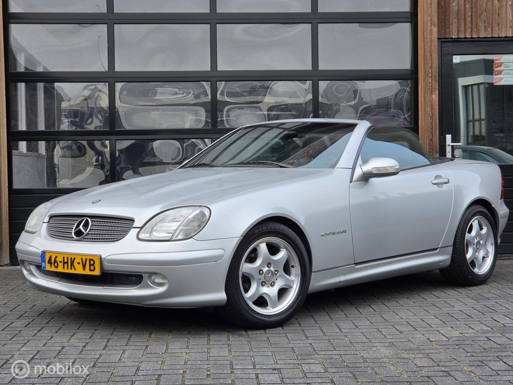 MERCEDES SLK 200 KOMPRESSOR AUTOMAAT NL-AUTO 2e EIGENAAR, Auto's, Automaat, 1998 cc, Achterwielaandrijving, Gebruikt