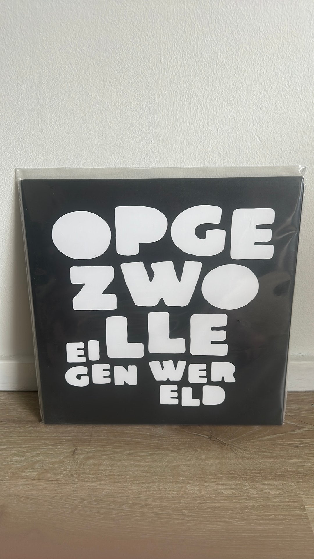 Opgezwolle - Eigen wereld LP Vinyl, Verzenden, Zo goed als nieuw, LP