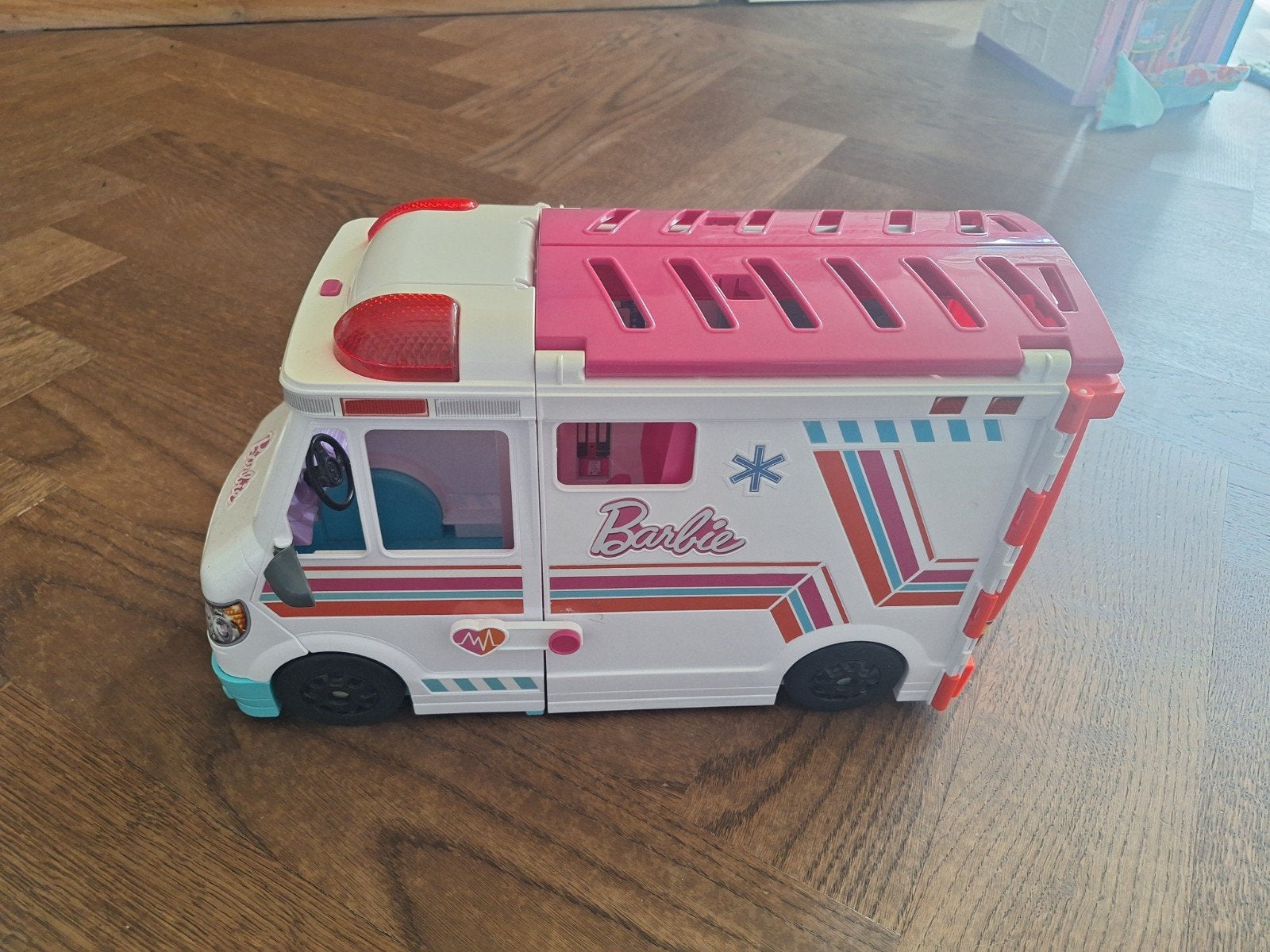 Barbie Ambulance incl. Licht en geluid, Ophalen of Verzenden, Meisje