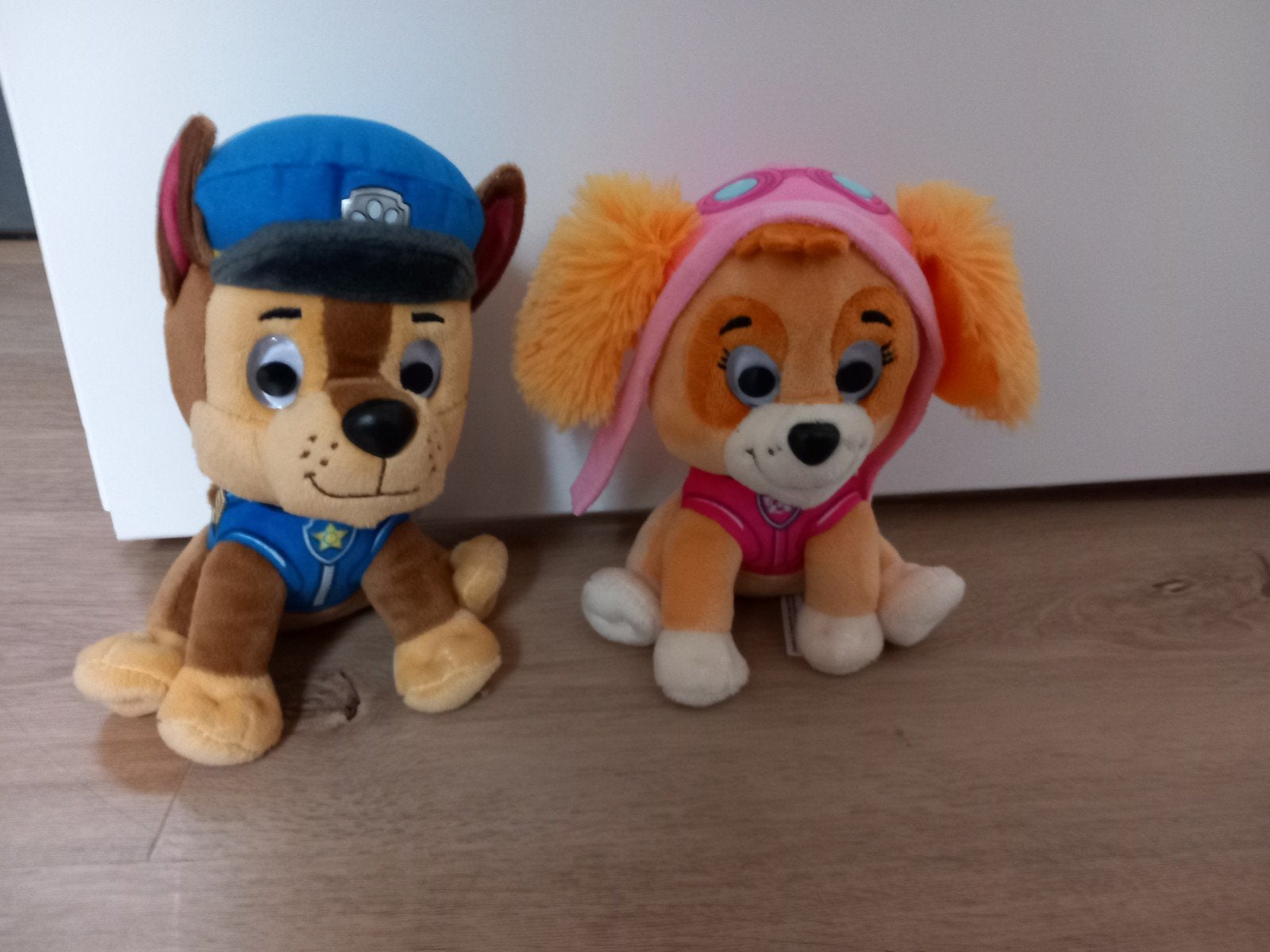 Nieuwe Paw Patrol knuffels: Chase en Skye, Overige merken, Nieuw, Meerkleurig, Klein (minder dan 20 cm)