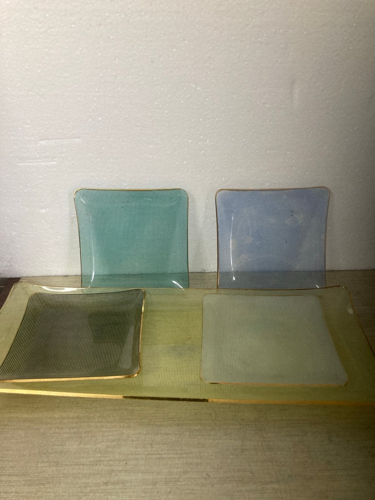 Vintage cakeschaal met 4 bijpassende bordjes, Ophalen of Verzenden