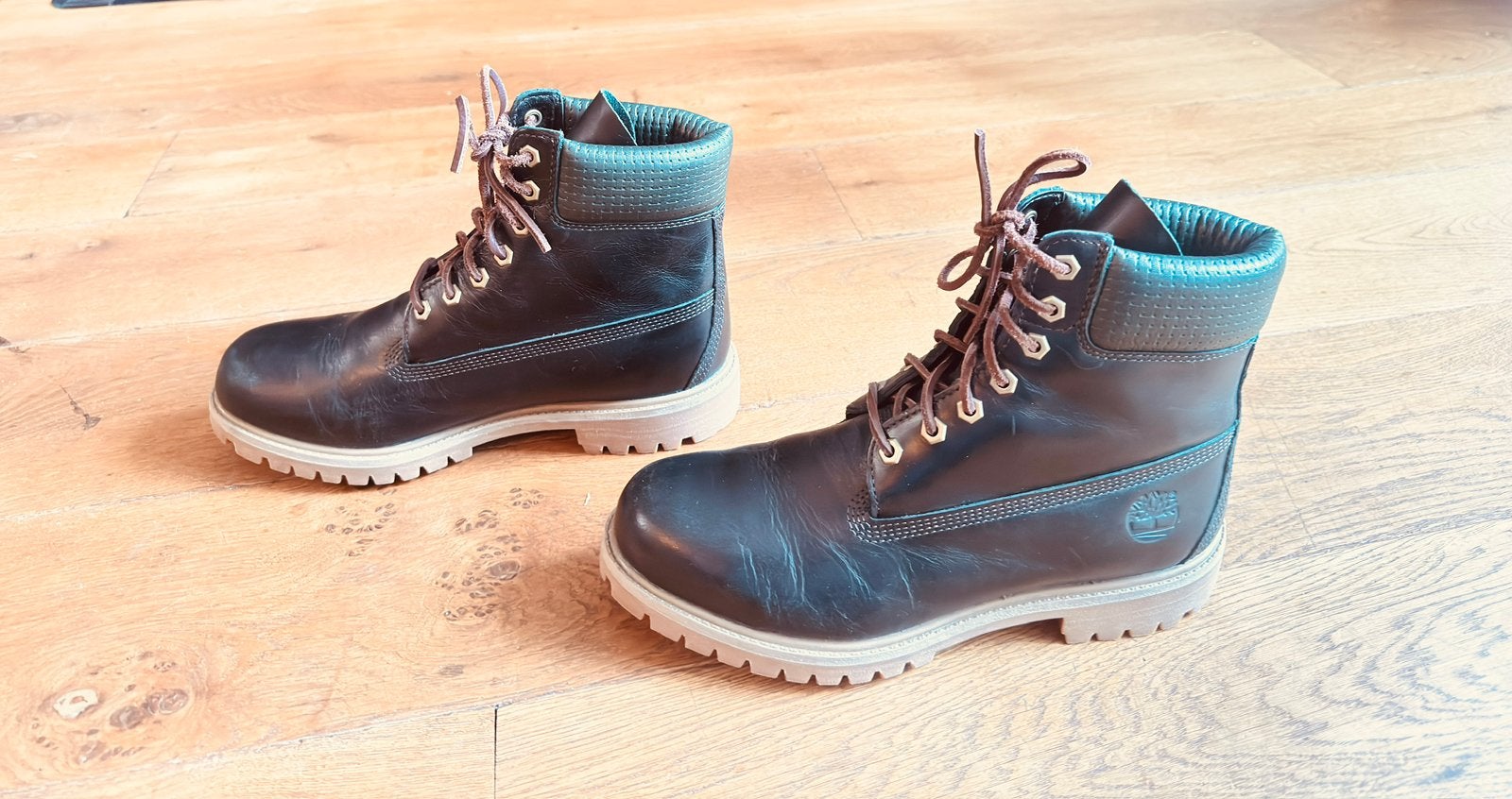 Timberland Premium 6 inch waterproof volnerfleer maat 43, Kleding | Heren, Overige kleuren, Boots, Ophalen of Verzenden, Zo goed als nieuw