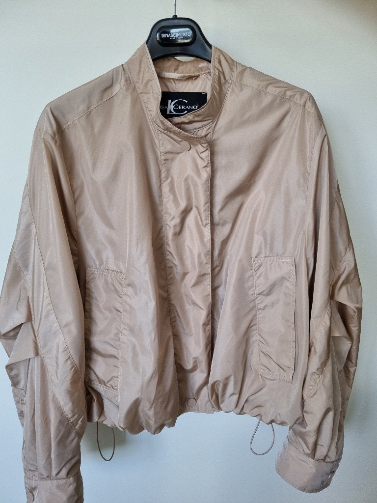 Supermooi jasje van Louisa Cerano. Nieuw. Maat 36 / 38, Beige, Nieuw, Ophalen of Verzenden, Maat 36 (S)