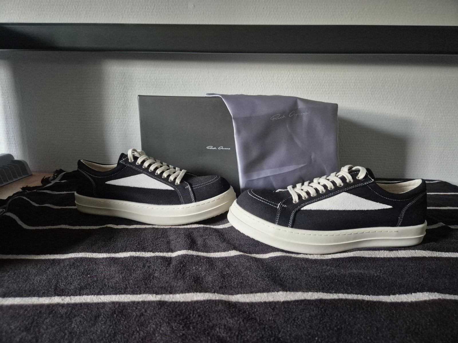 Rick Owens DRKSHDW Low Sneakers - Maat 45.5, Verzenden, Zwart, Nieuw, Sneakers of Gympen
