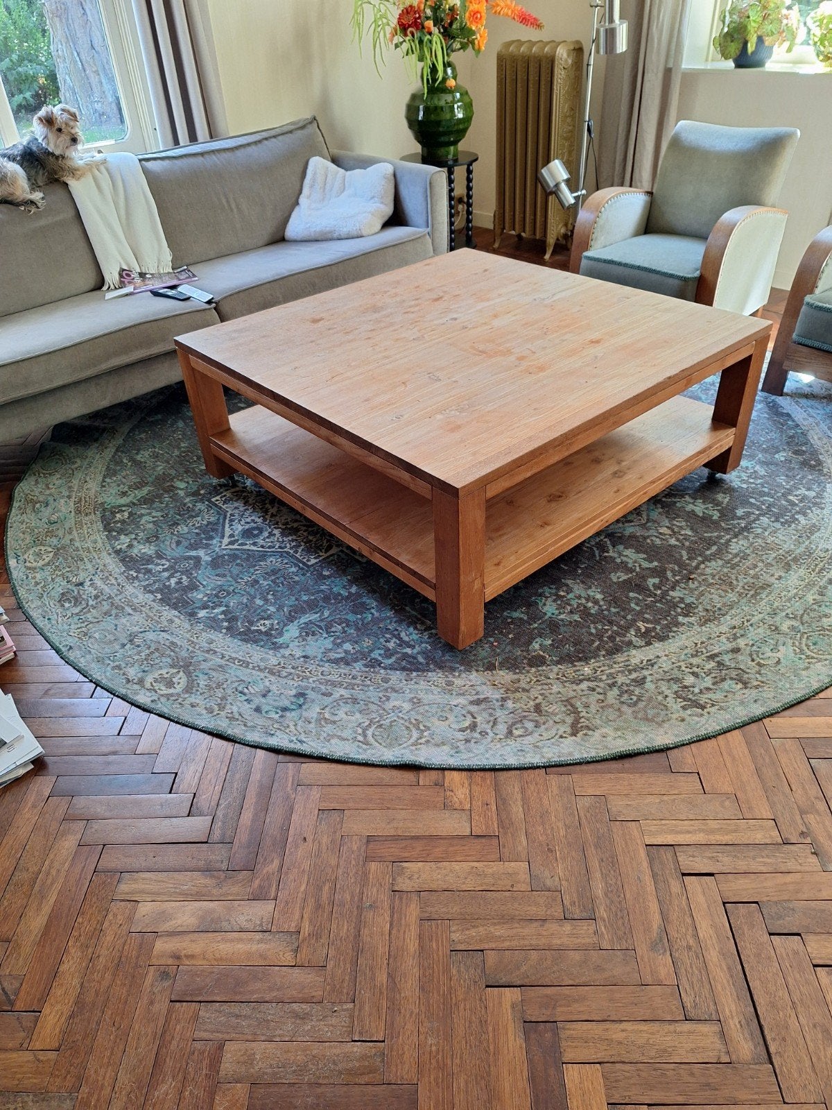 Robuuste Teakhouten Salontafel met Opbergplank 120x120x45, Huis en Inrichting, Tafels | Salontafels, Ophalen, Gebruikt, 5 – 50