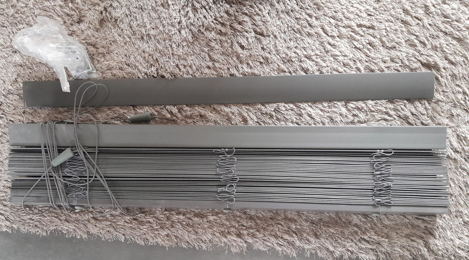 Houten jaloezie. Donkergrijs. Breed 95cm, lengte 130cm., Jaloezie, Gebruikt, Overige merken, Hout