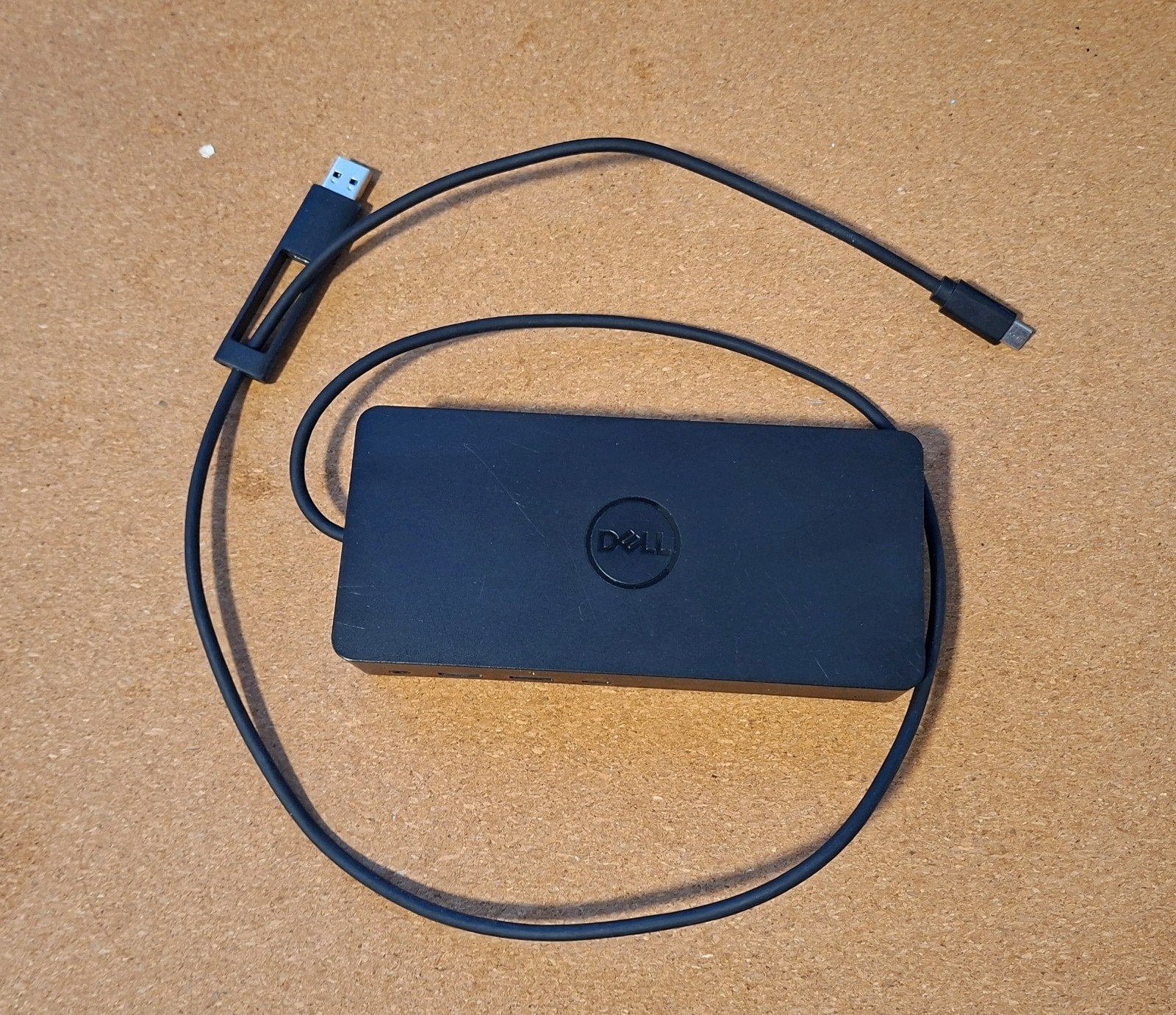 DELL D6000 Docking Station - met voeding. Voor elke laptop., Computers en Software, Dockingstations, Ophalen of Verzenden, DELL
