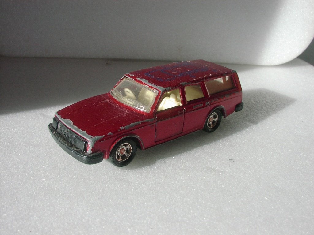 Volvo Estate Matchbox Super Kings K74 zwaar bespeeld, Hobby en Vrije tijd, Modelauto's | 1:43, Verzenden, Gebruikt, Auto, Matchbox
