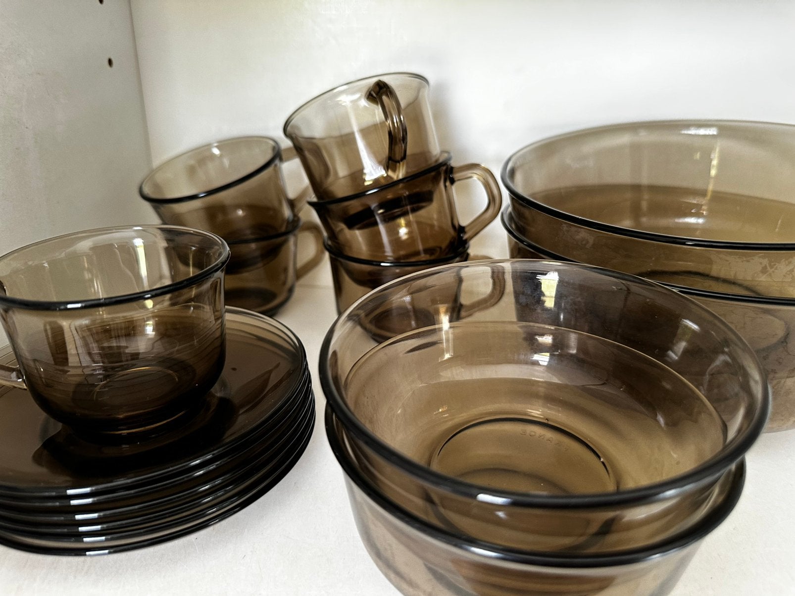 Theeservies en schalen, Ophalen