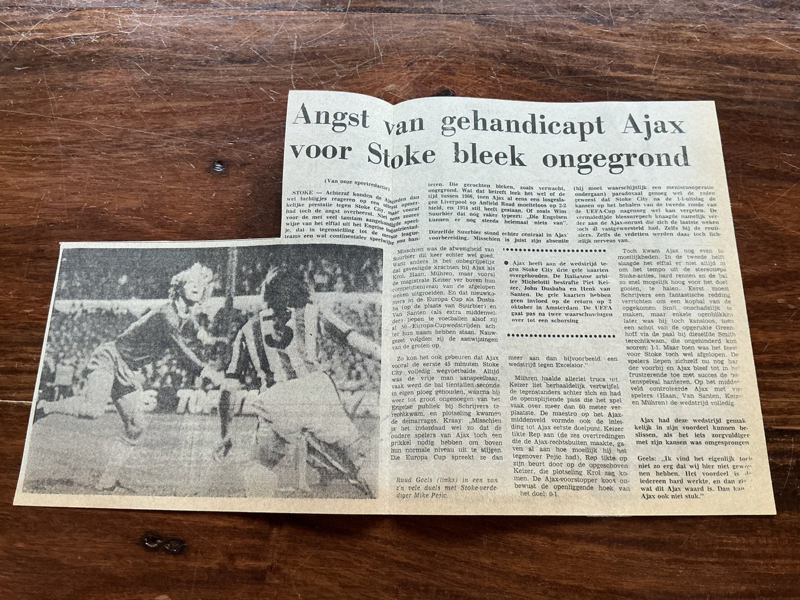 Voetbal krantenartikel Stoke City Ajax september 1974, Ophalen of Verzenden, Knipsel(s)