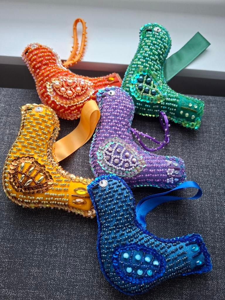 Kleurrijke vilten vogel sleutelhanger/decoratie, Meerkleurig, Overige stijlen, Nieuw, Ophalen of Verzenden