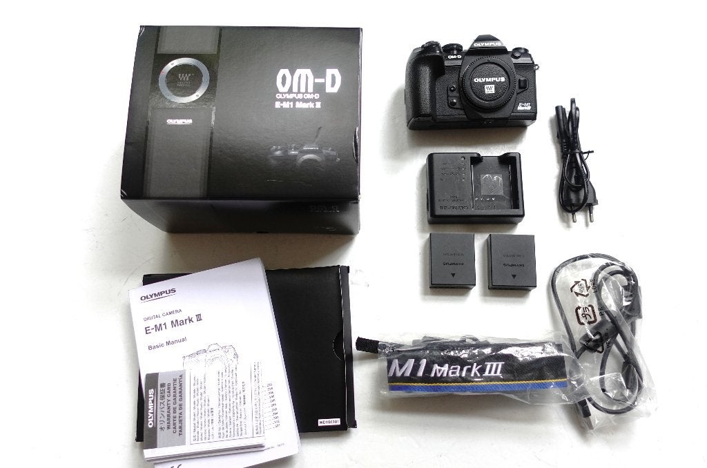 Olympus  OM-D E-M1 mark iii   Als nieuw !!, Ophalen, Draagriem, Bluetooth, Zo goed als nieuw