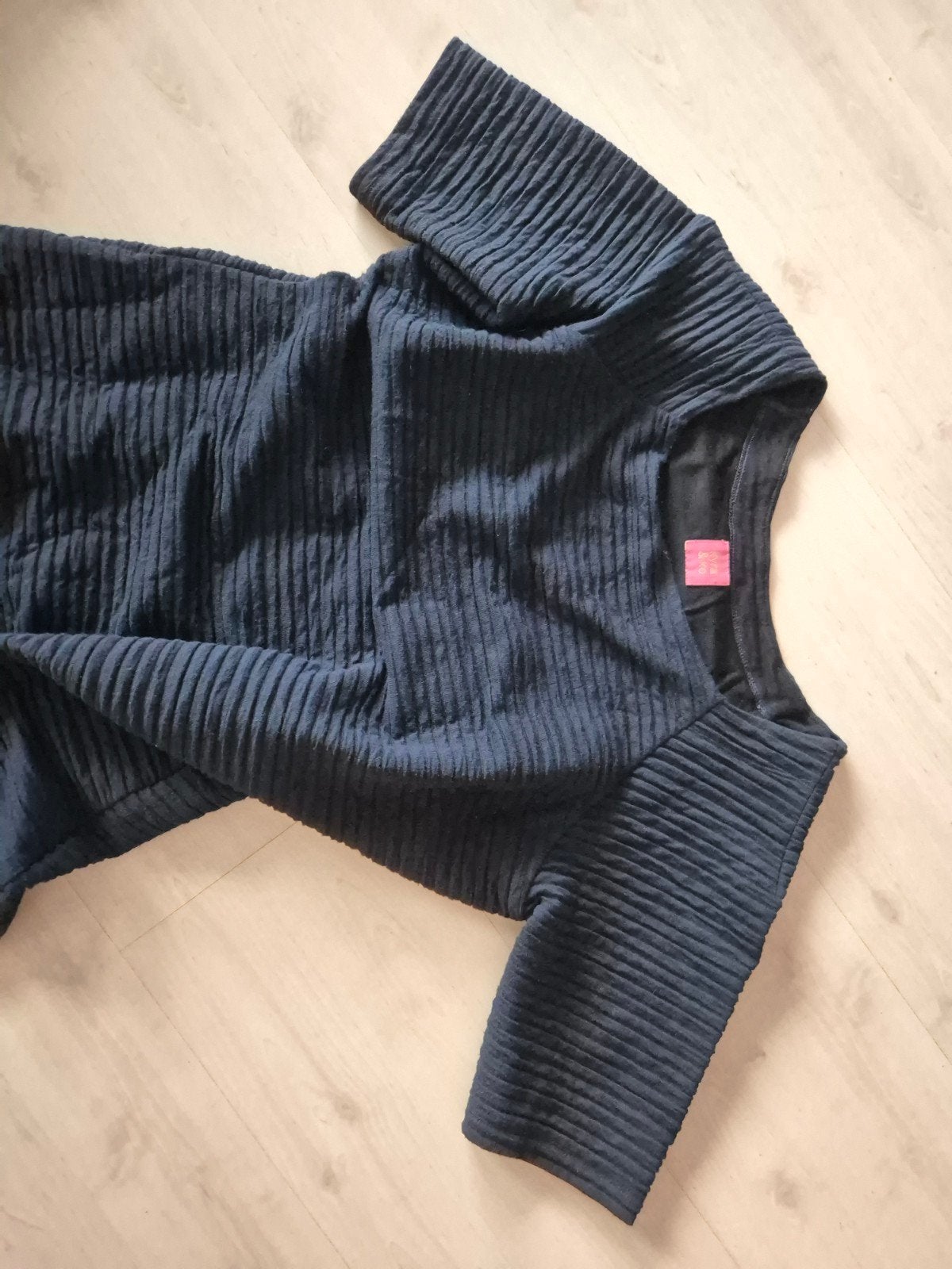 Kyra&Co Donkerblauwe geribbelde jurk - Maat L, Kleding | Dames, Maat 38/40 (M), Blauw, Kyra & Co, Ophalen of Verzenden