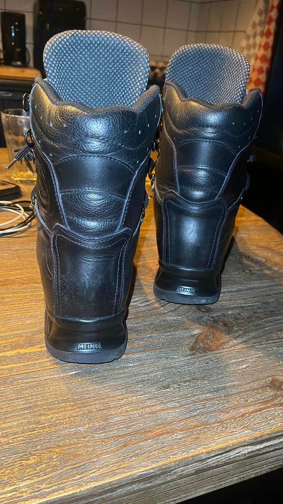 Te koop aangeboden Meindl bewakings schoenen /wandel, Ophalen of Verzenden, Nieuw, Schoenen