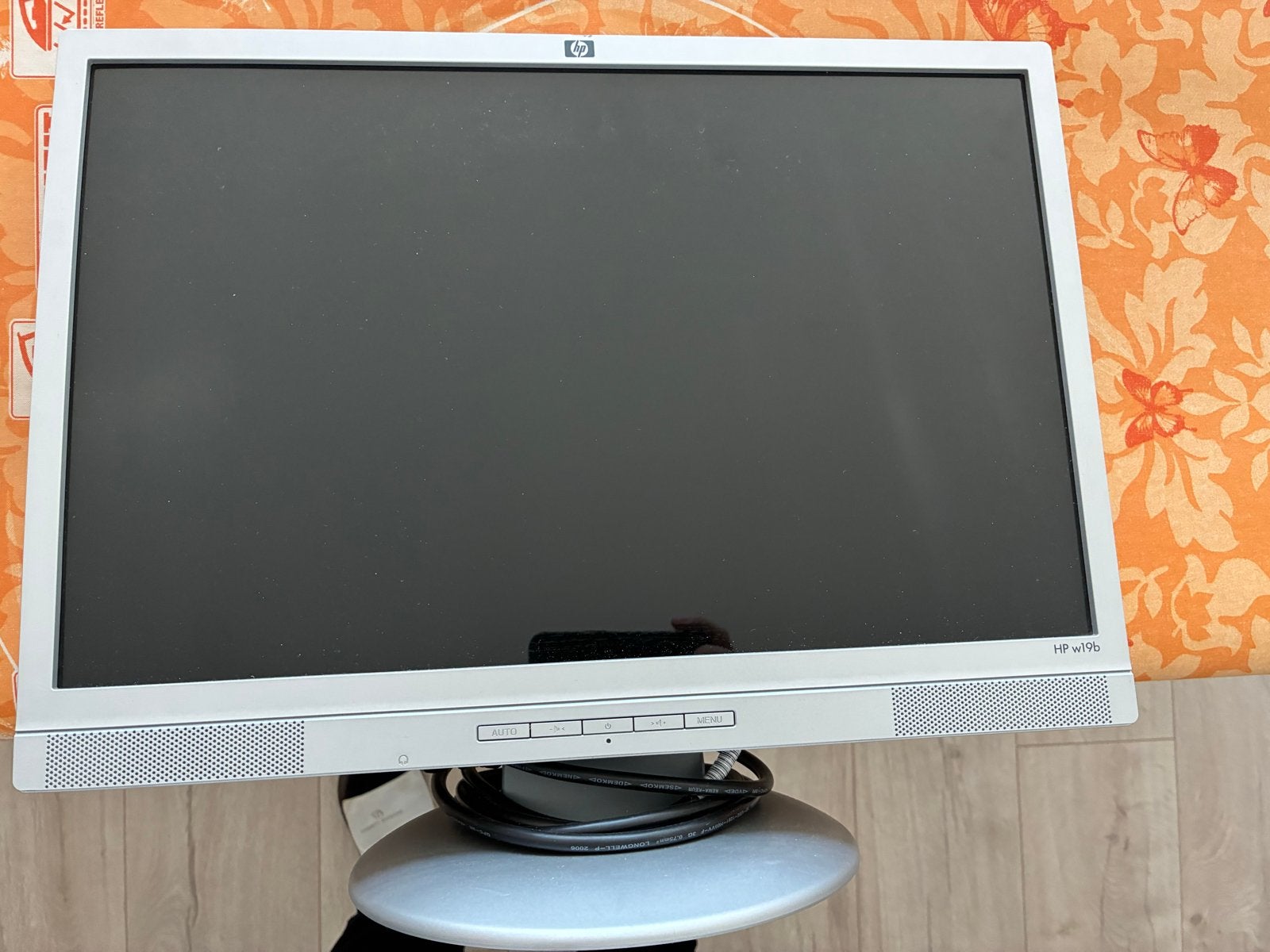 HP w19b Monitor - 19 inch LCD-scherm, Computers en Software, Monitoren, Ophalen, Ingebouwde speakers, DVI, 60 Hz of minder
