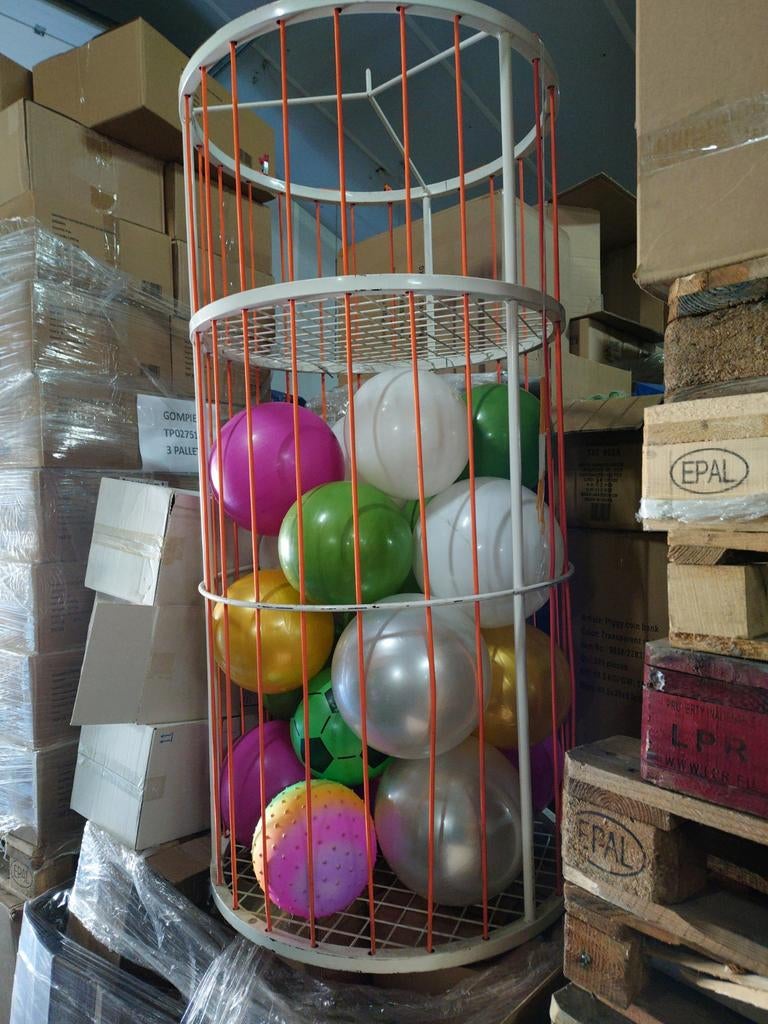 Groot ballen rek met 20 ballen, Ophalen, Gebruikt, ., .
