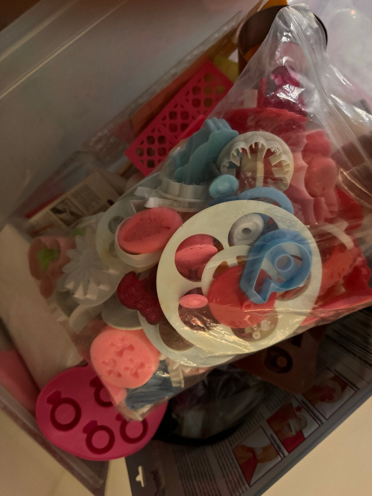 Grote bak vol taartspullen: uitstekers, mallen en meer, Ophalen, Gebruikt, Taarten of Cupcakes, Bakvorm