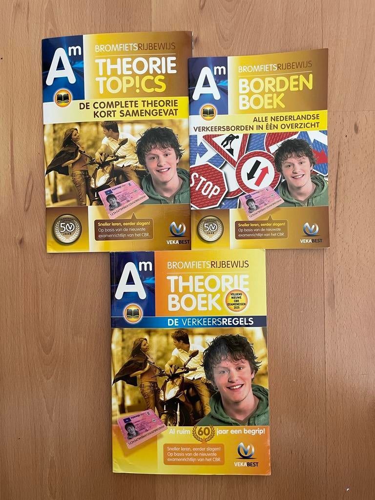 Bromfietsrijbewijs Theorieboeken (3 stuks), Ophalen of Verzenden, Zo goed als nieuw, Overige niveaus