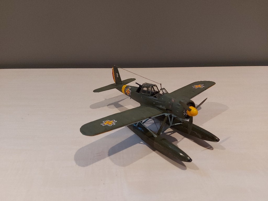 Plastic model van een Arado AR 196 schaal 1/72 (M46), Ophalen of Verzenden, Gebruikt, Schaalmodel