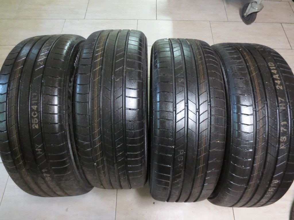 Zomerbanden 215-55-18, Auto-onderdelen, Banden en Velgen, 18 inch, 215 mm, Nieuw, Ophalen of Verzenden
