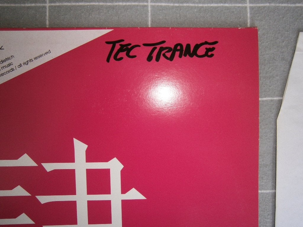 William & Hyde – The Bomb. 2002. Acid , Tec, Techno Trance, Ophalen, Gebruikt, Trance, Fotohoes