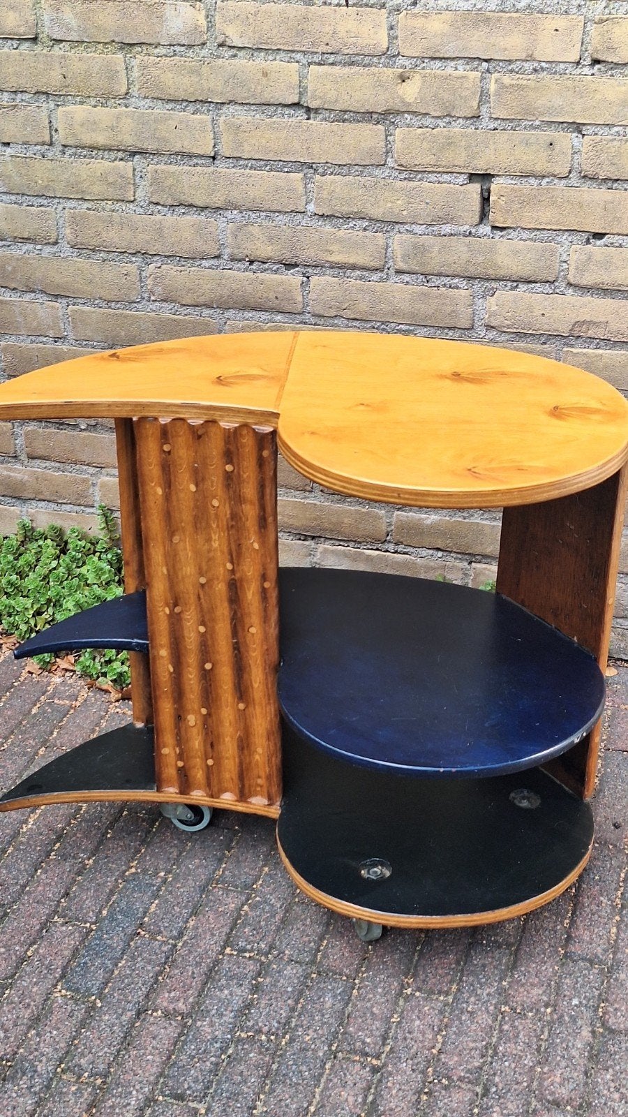 Komma tafel ontwerp Jozef Dekkers Arnhem design, Gebruikt, Rond, Hout, Ophalen