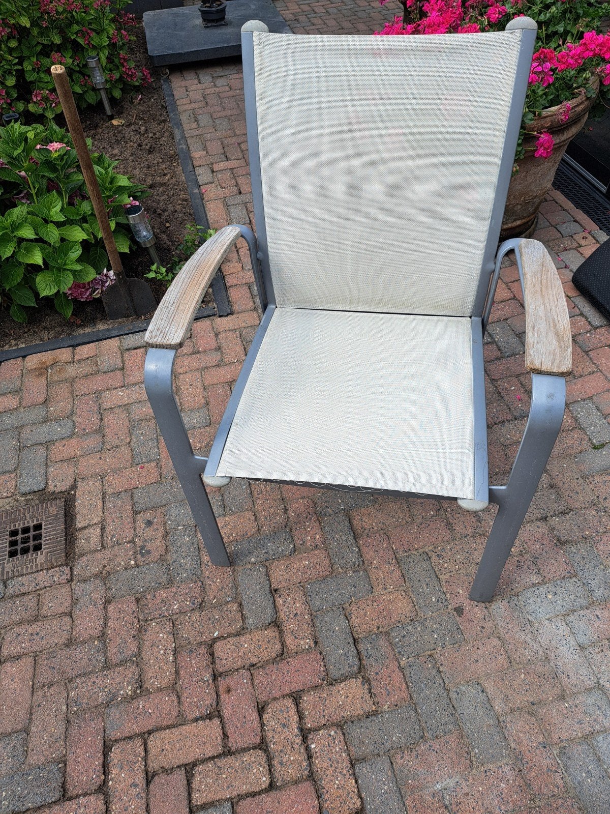 Gloster tuinstoel met aluminium frame en textileen zitting, Ophalen, Gebruikt, Aluminium