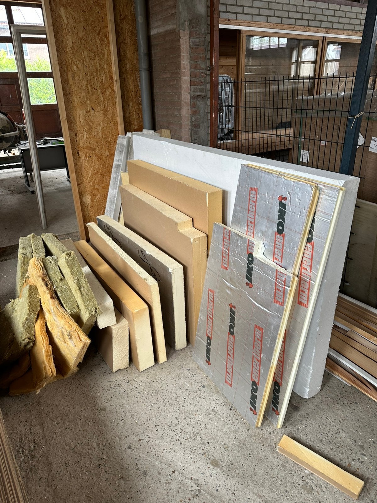 Rest partij isolati materiaal PIR piepschuim plaat steenwol, AVG, 3257LD, Ophalen of Verzenden, Hardschuim (Pir)