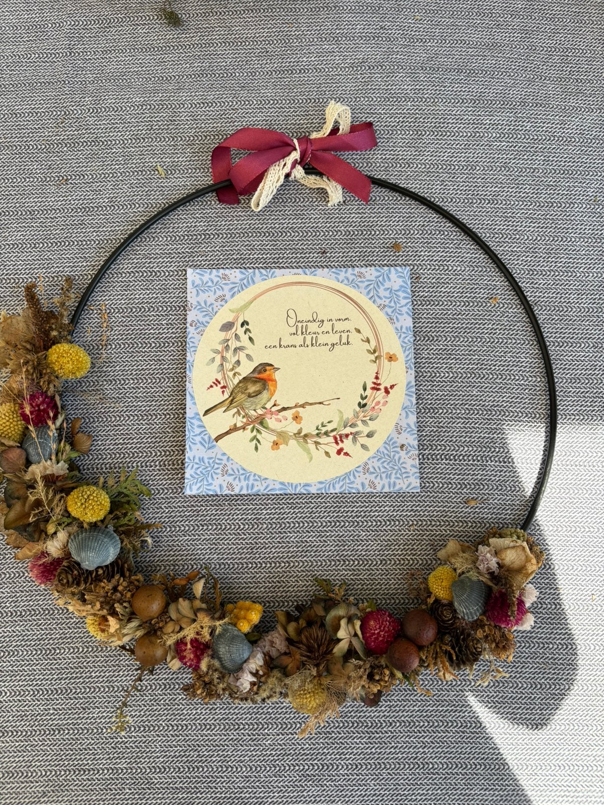 Prachtige handgebonden droogbloemen krans, Huis en Inrichting, Woonaccessoires | Kransen, 30 cm, Ophalen of Verzenden, Krans, Natuurlijk materiaal