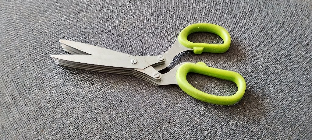 Kruidenschaar kniplengte 10 cm. €1, Overige typen, Ophalen, Gebruikt