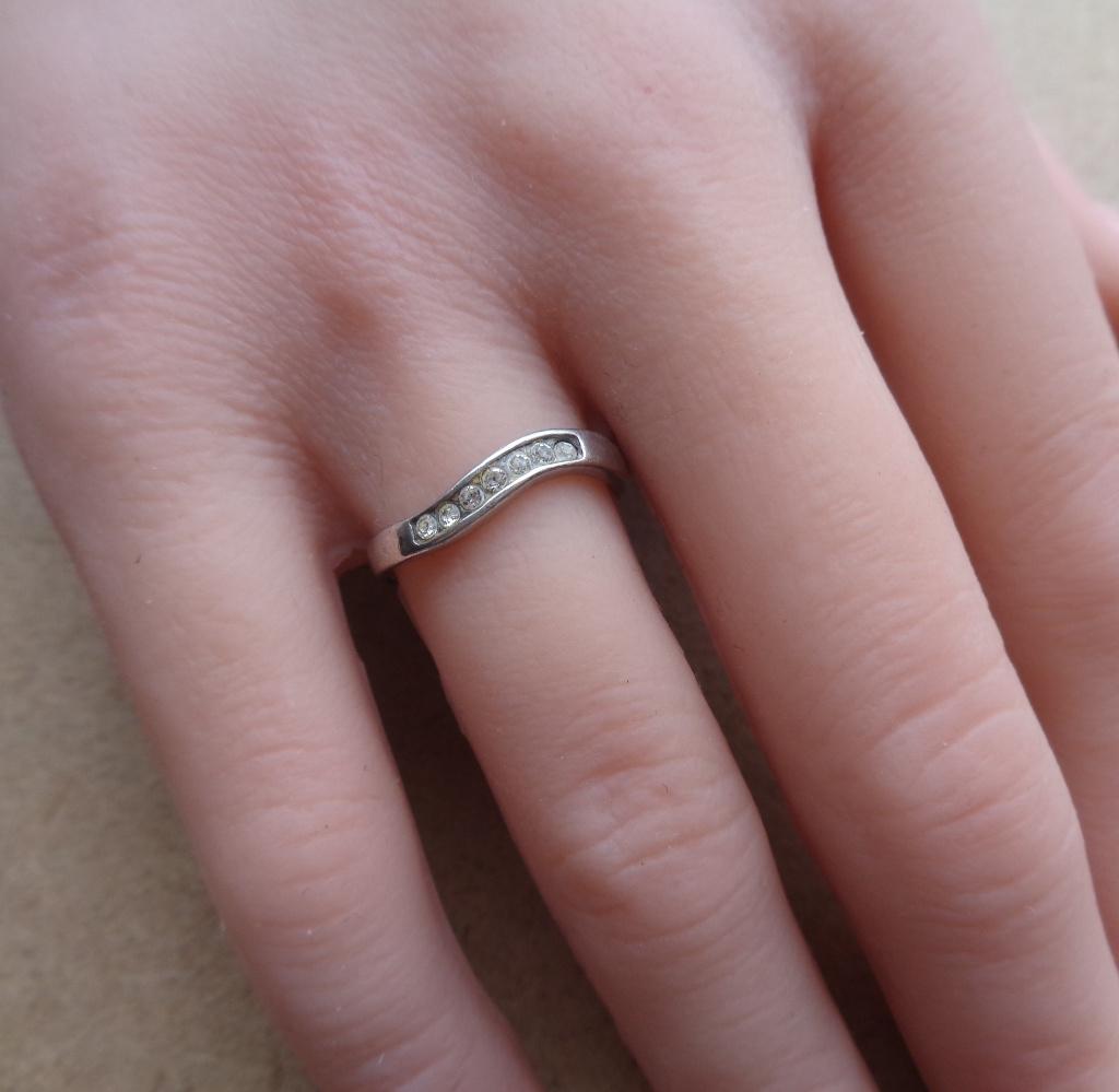 zilveren smalle ring met steentjes [643], Sieraden, Tassen en Uiterlijk, Ringen, Verzenden, Dame, Zilver, Zilver