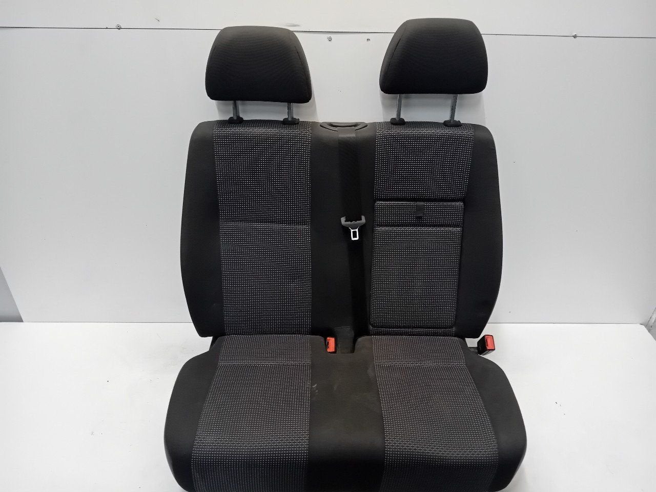 Stoel rechts voor Mercedes-Benz Sprinter, Onderdelen@venauto.nl, Van der Ven Autorecycling B.V., Gebruikt, Ettenseweg 76, 4706 PB Roosendaal, The Netherlands