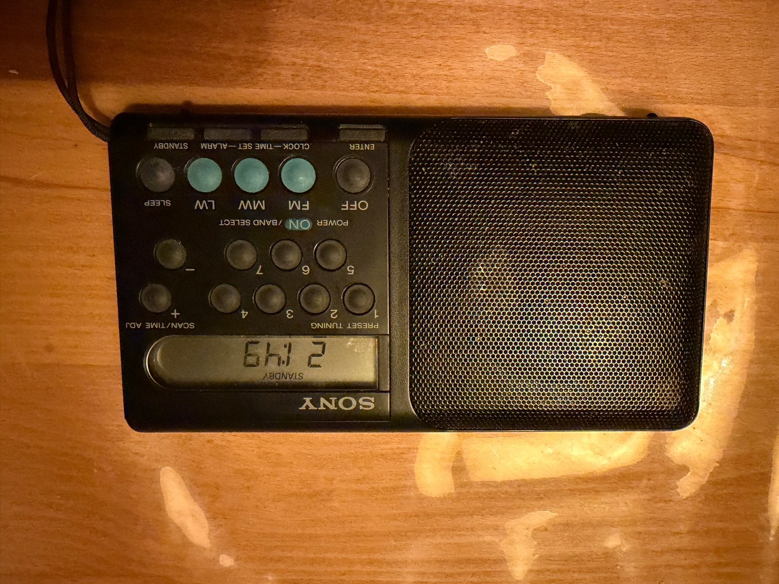 Sony FM/AM/LW/MW PLL Synthesized Receiver ICF-M260, Ophalen of Verzenden, Gebruikt, Radio