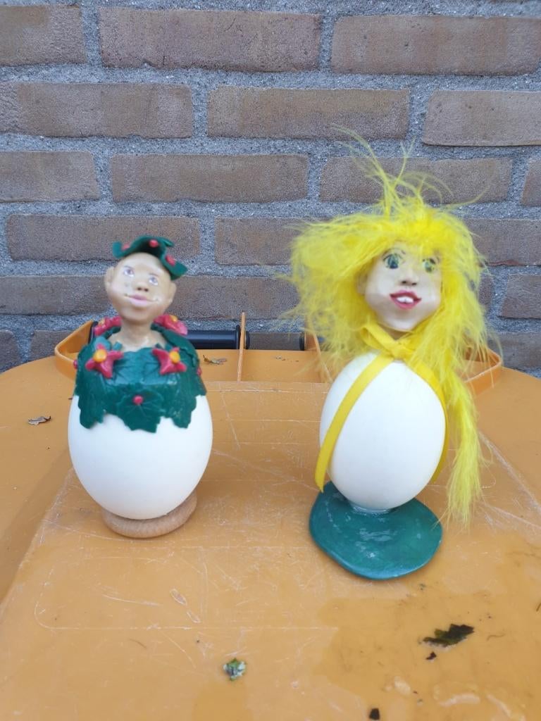 2 echte eenden ei poppetjes 15 cm hoog, Ophalen of Verzenden