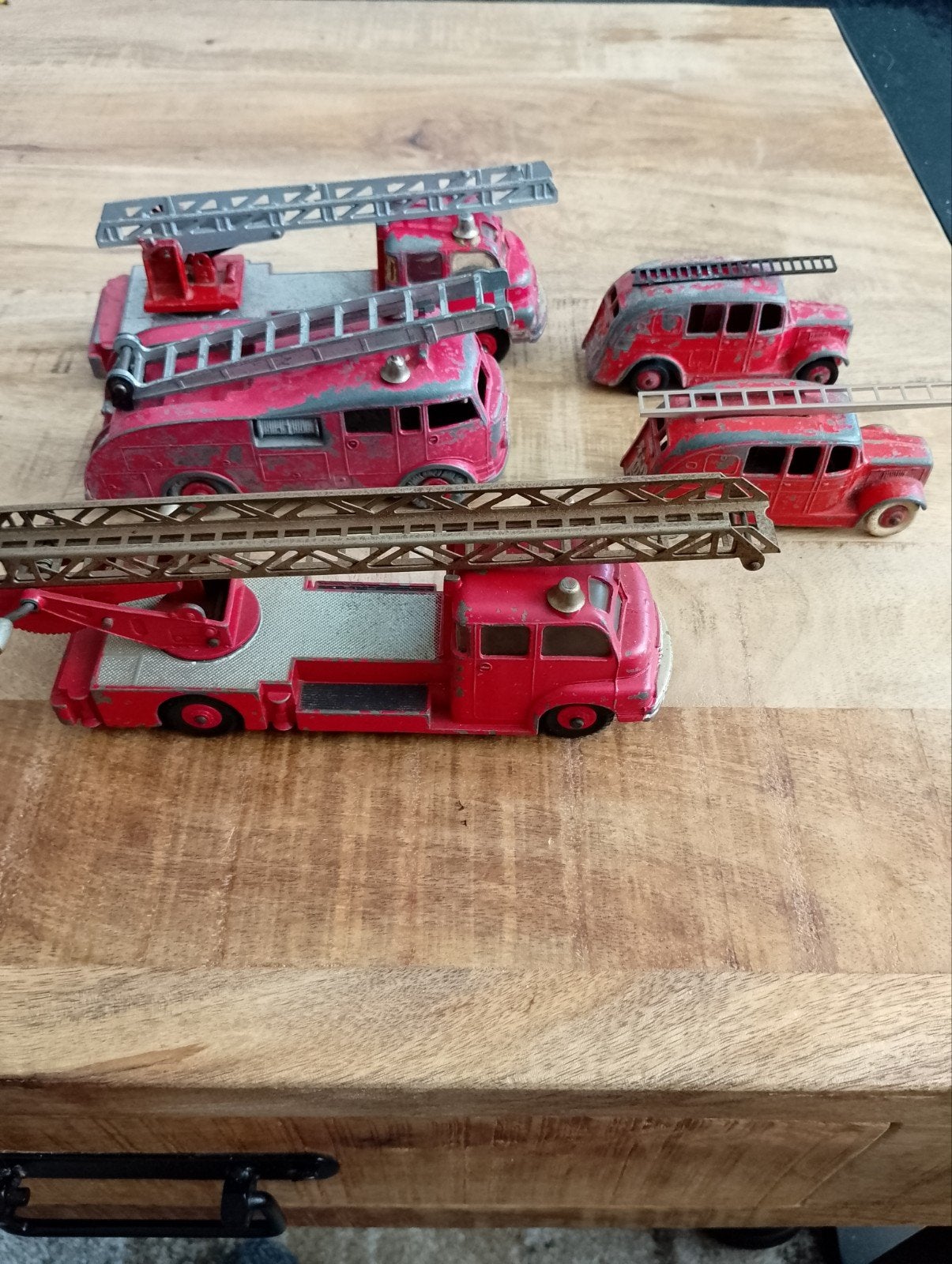 Vintage Dinky toys brandweerauto's - set van 5, Ophalen, Gebruikt, Auto, Dinky Toys