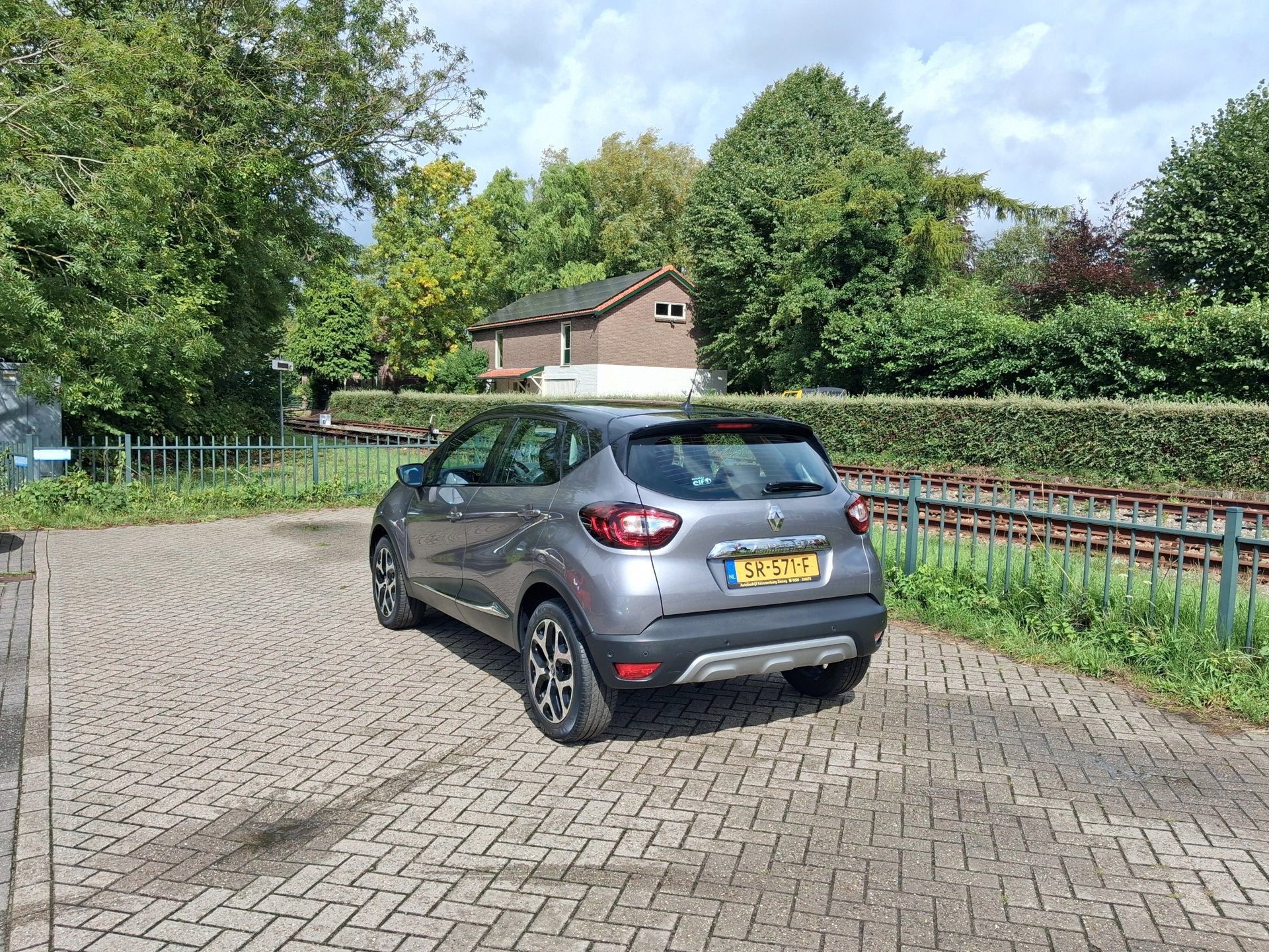 Foto 7 van Renault Captur 0.9 TCe Intens LED clima Navi pdc lage km ALL