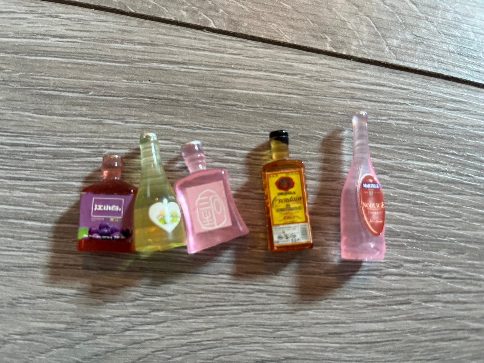5 flesjes drank poppenhuis incl verzenden, Ophalen, Nieuw, Poppenhuis