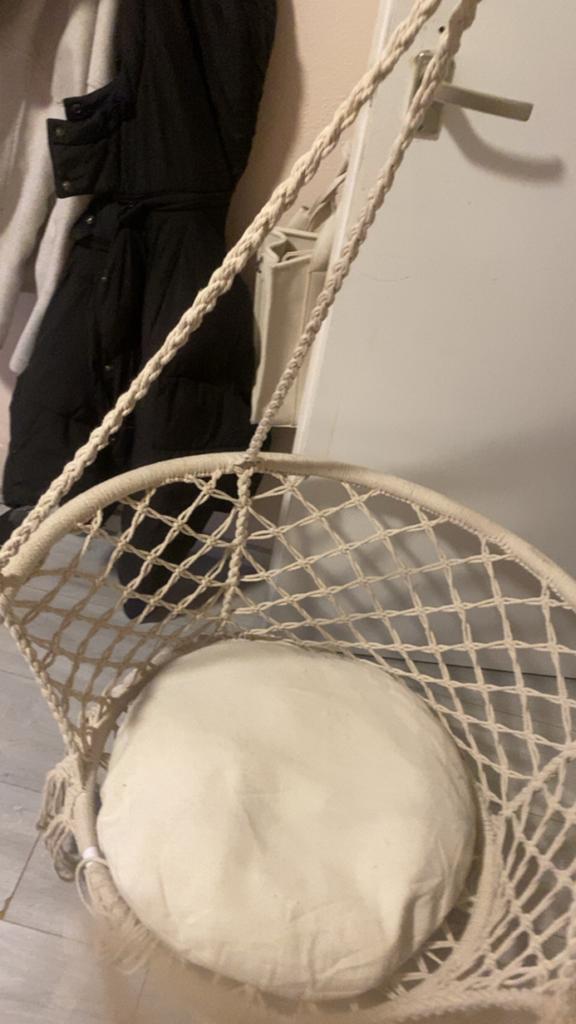 Nieuwe beige hangstoel van Intratuin, Ophalen, Overige kleuren, Zo goed als nieuw, Eén