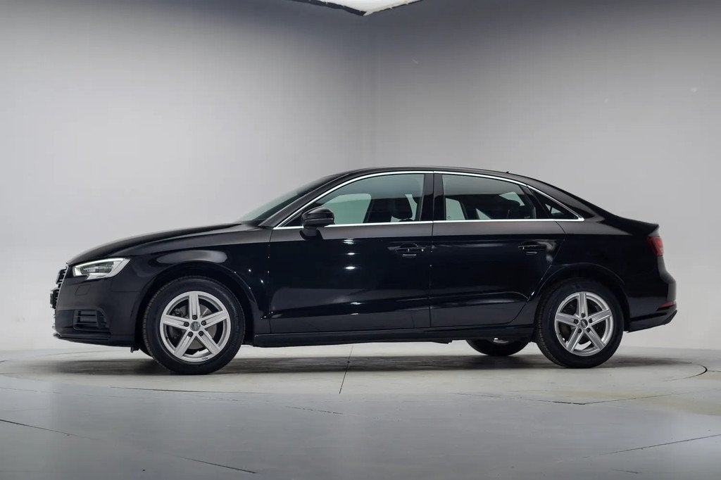 Audi A3 LIMOUSINE 30 TFSI Pro Line [ Navi Cruise Stoelverwar, 21 km/l, Gebruikt, 116 pk, Zwart