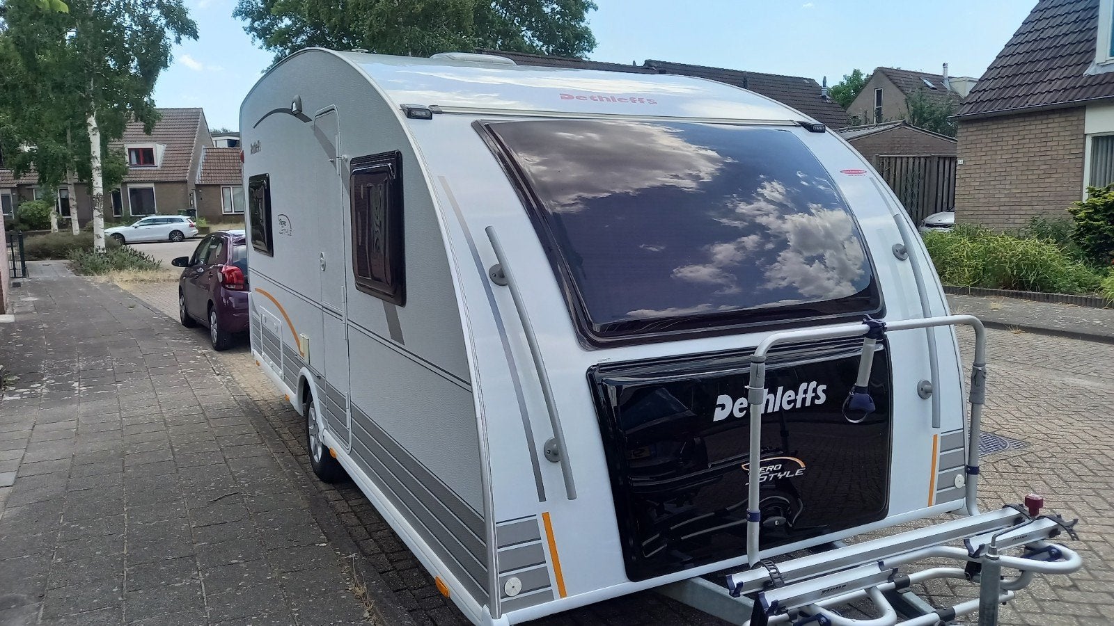 Nette Dethleffs Aero Style 470 uit 2009 met mover en tent, Caravans en Kamperen, Rondzit, Frans bed, Particulier, Schokbreker