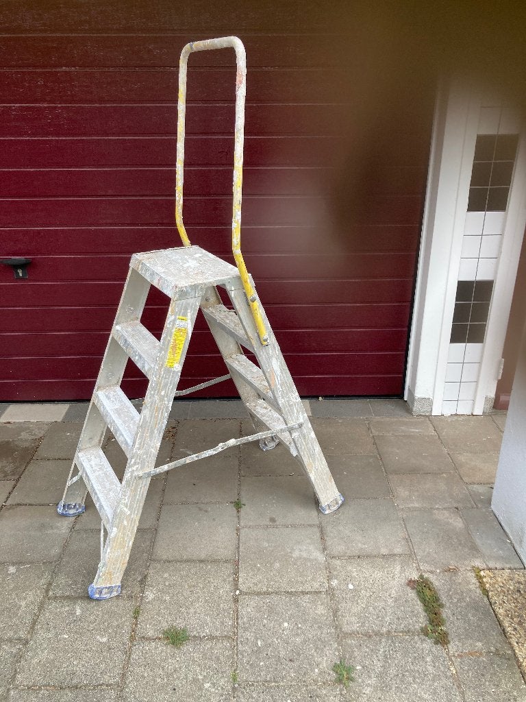Stevig stucadoors trapje, Ophalen, Gebruikt, Trap, Minder dan 2 meter