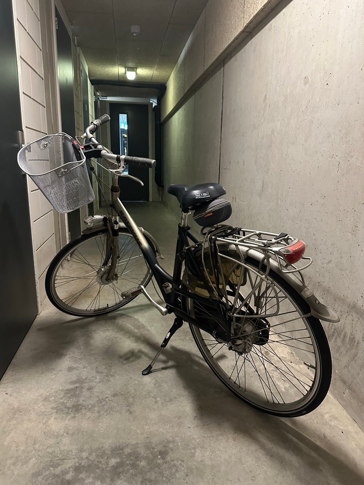 Batavus Damesfiets met Gel Zadel en Mandje - Frame 48cm, Fietsen en Brommers, Ophalen, Gebruikt, Velgrem, 47 tot 50 cm