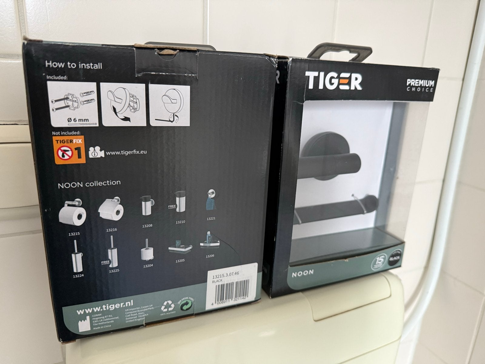 Tiger Noon wc Rolhouder Zwart - Nieuw in doos, Ophalen of Verzenden, Nieuw, Zwart, Handdoekenrek