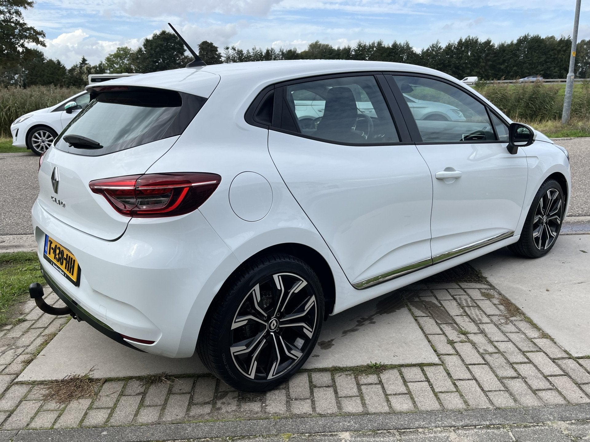Renault Clio 1.0 TCe / Trekhaak / Stoelverw / Navigatie / Ai, Voorwielaandrijving, 12 maanden, Gebruikt, 580 kg