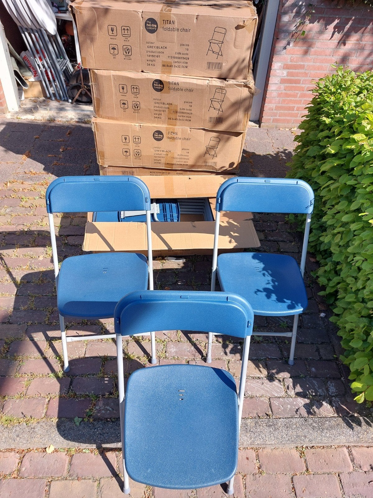 NIEUWE PROFESSIONELE KLAPSTOELEN 42 STUKS NOG AANWEZIG..., Ophalen, Inklapbaar en stapelbaar, Blauw, Metaal